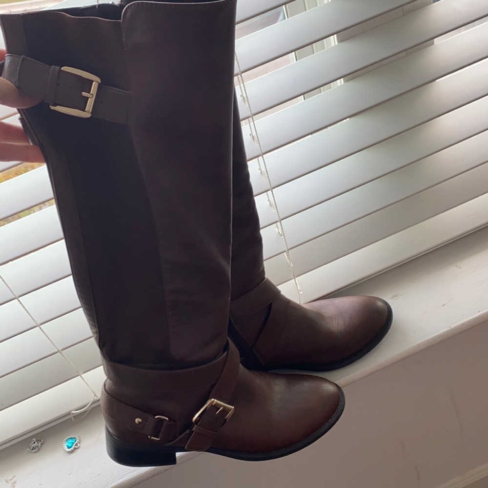 Brown Vada boots , worn maybe 5 times .
